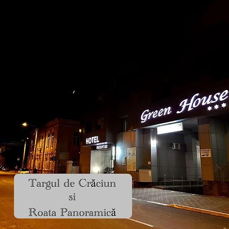 Hotel Green House クラヨーヴァ エクステリア 写真
