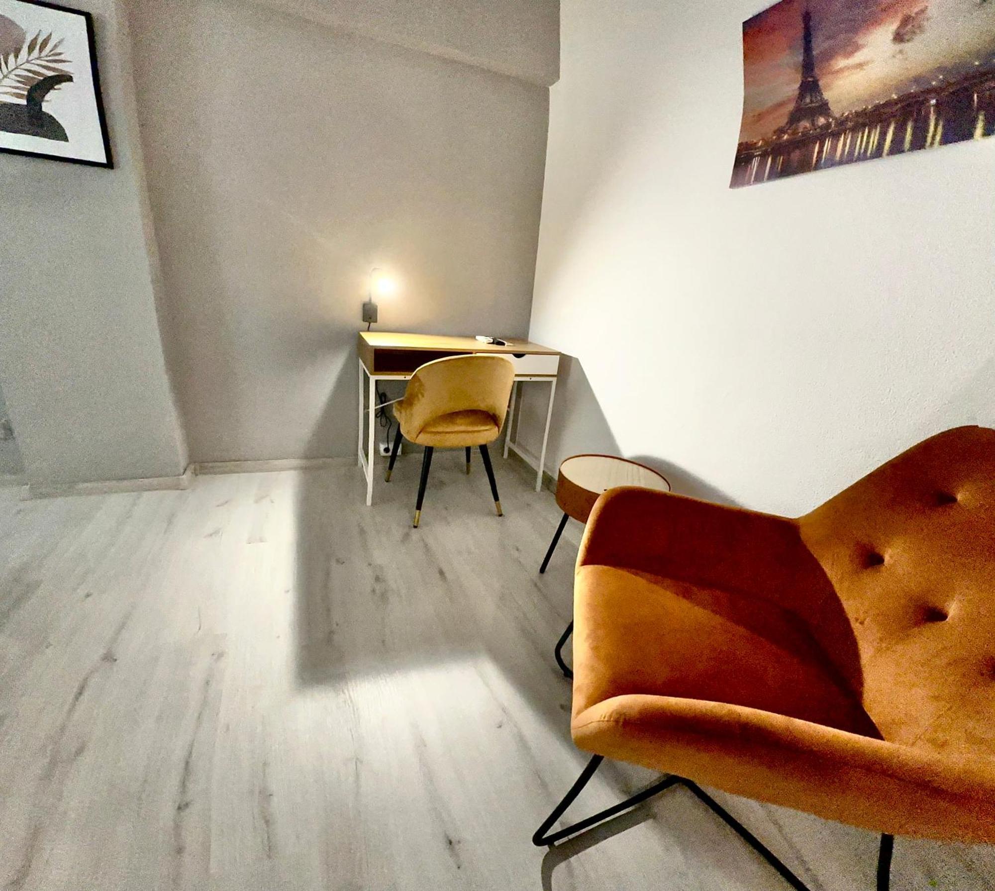 Hotel Green House クラヨーヴァ エクステリア 写真